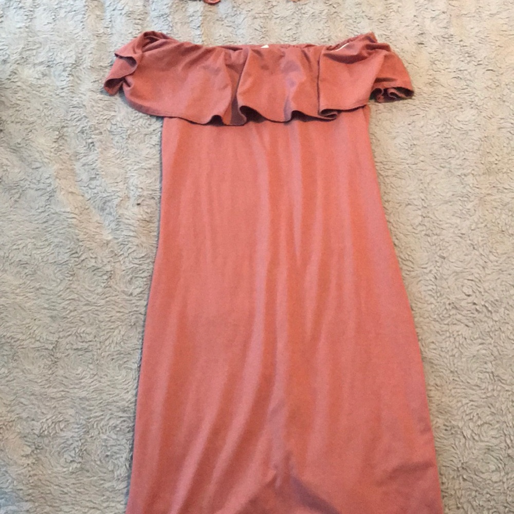 Blush off the should dress